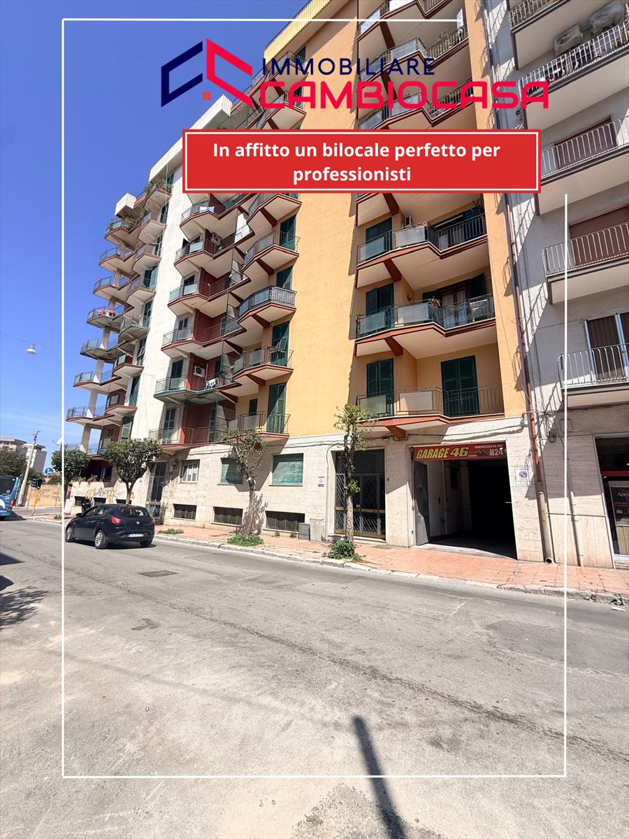 Bilocale ristrutturato in via japigia 3, Taranto