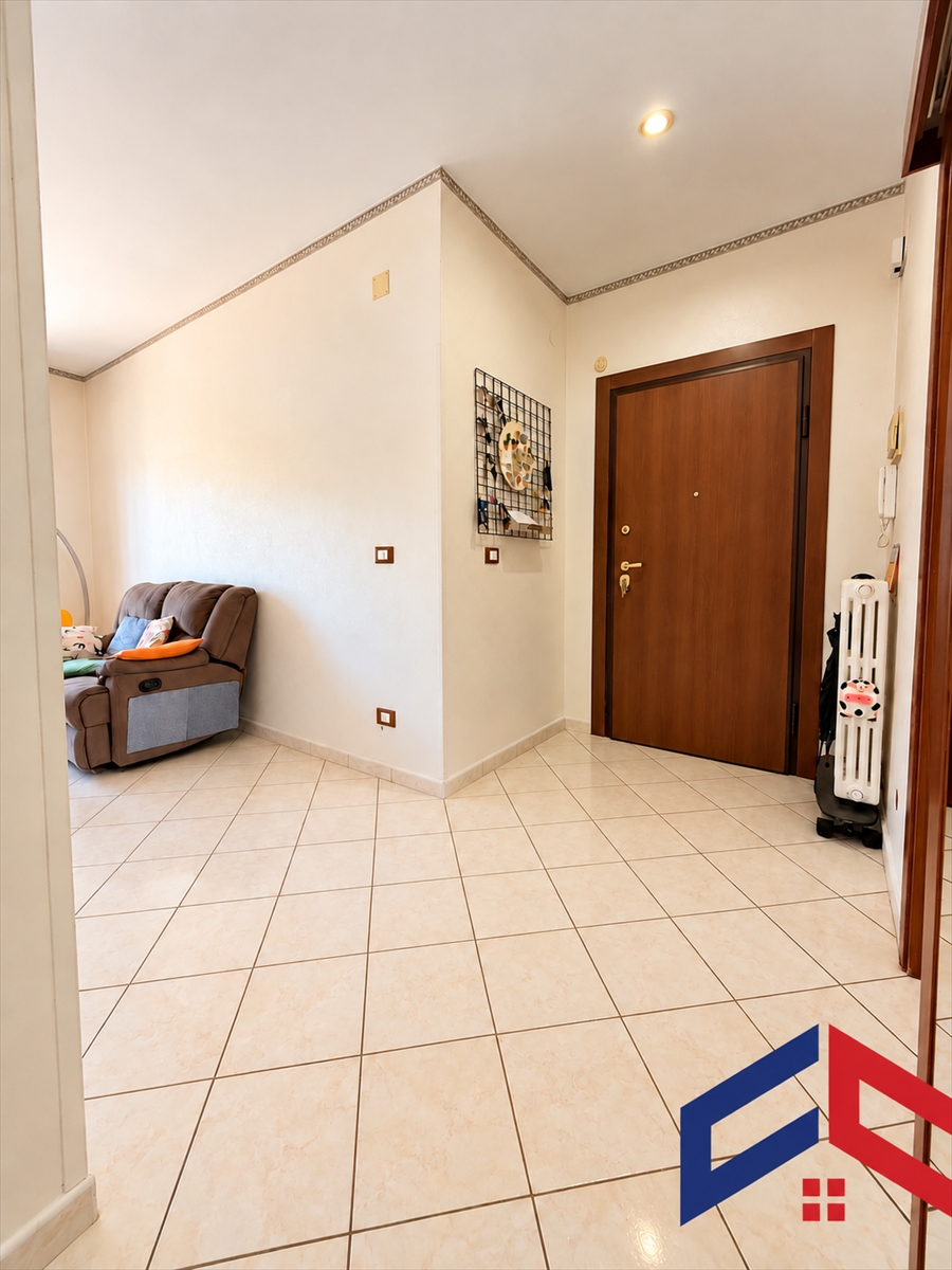 Trilocale con box in via mar grande 17, Taranto