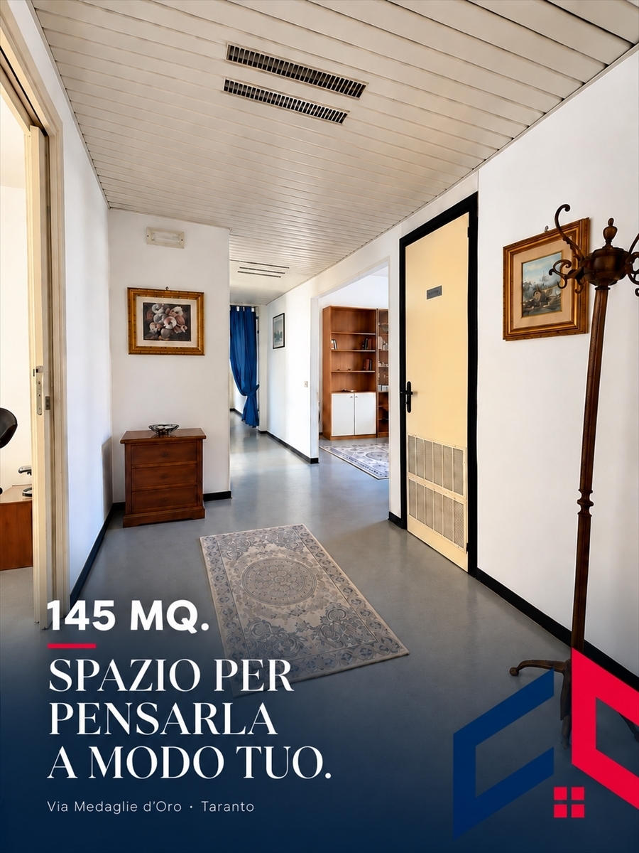 Quadrilocale in vendita in via medaglie d'oro 13, Taranto