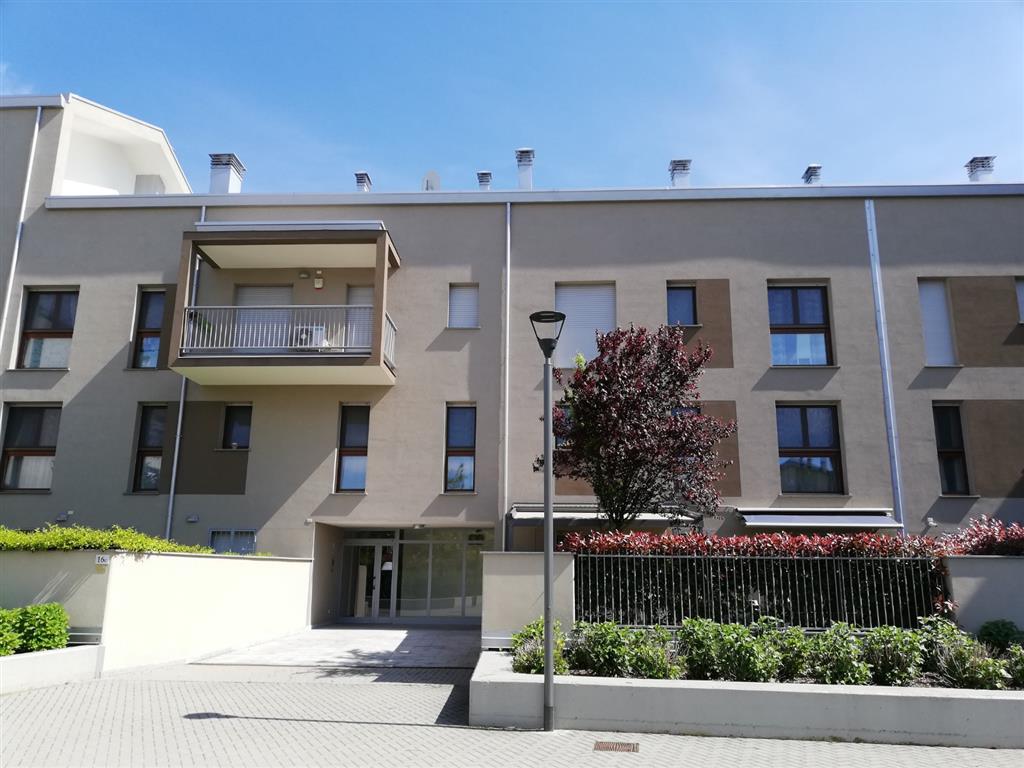 Appartamento arredato in affitto in via castellammare 16 20157 milano, Milano