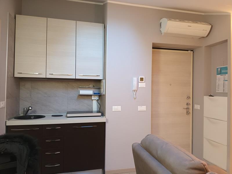 Appartamento arredato in affitto in via castellammare 16 20157 milano, Milano