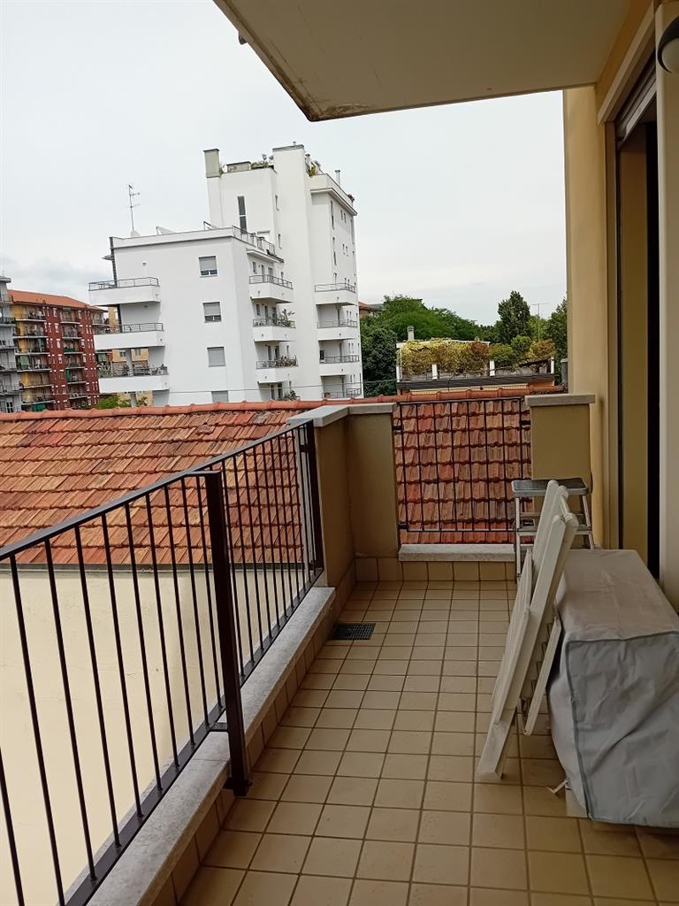 Appartamento arredato in affitto in via ulisse salis 8a 20161 milano, Milano