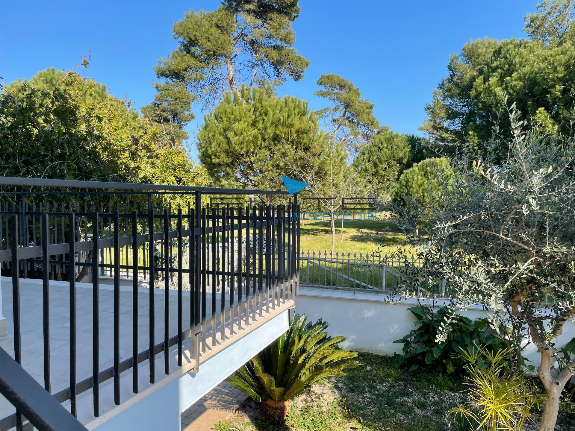 Casa indipendente con terrazzo, Montesilvano mare