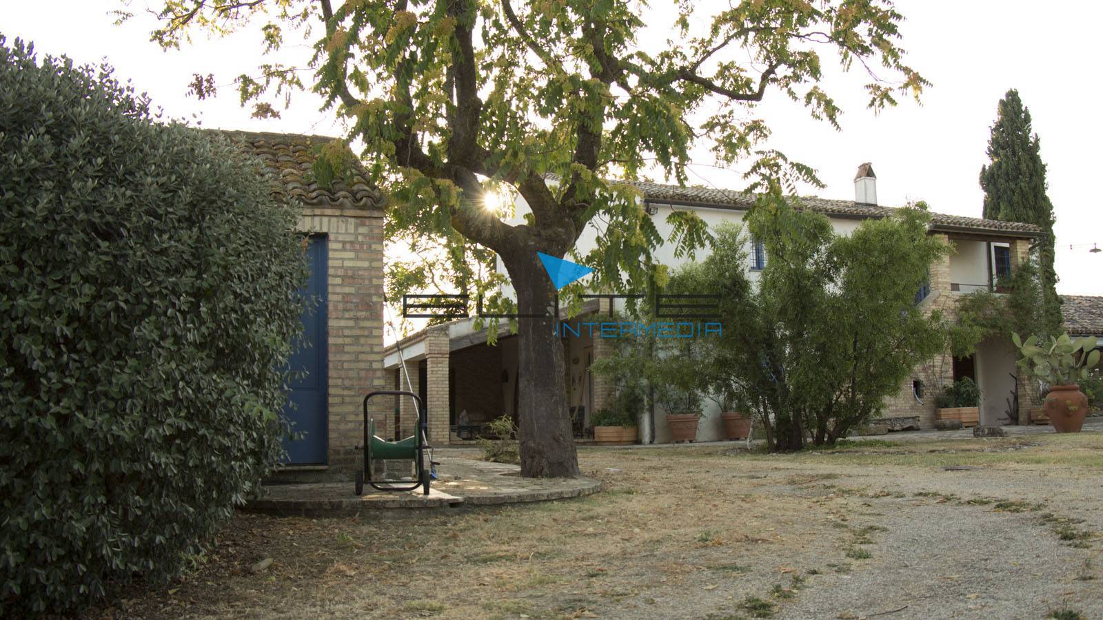 Villa in vendita a Citt Sant'Angelo, Cipressi