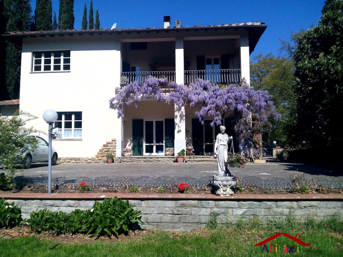 Villa in affitto a Arezzo