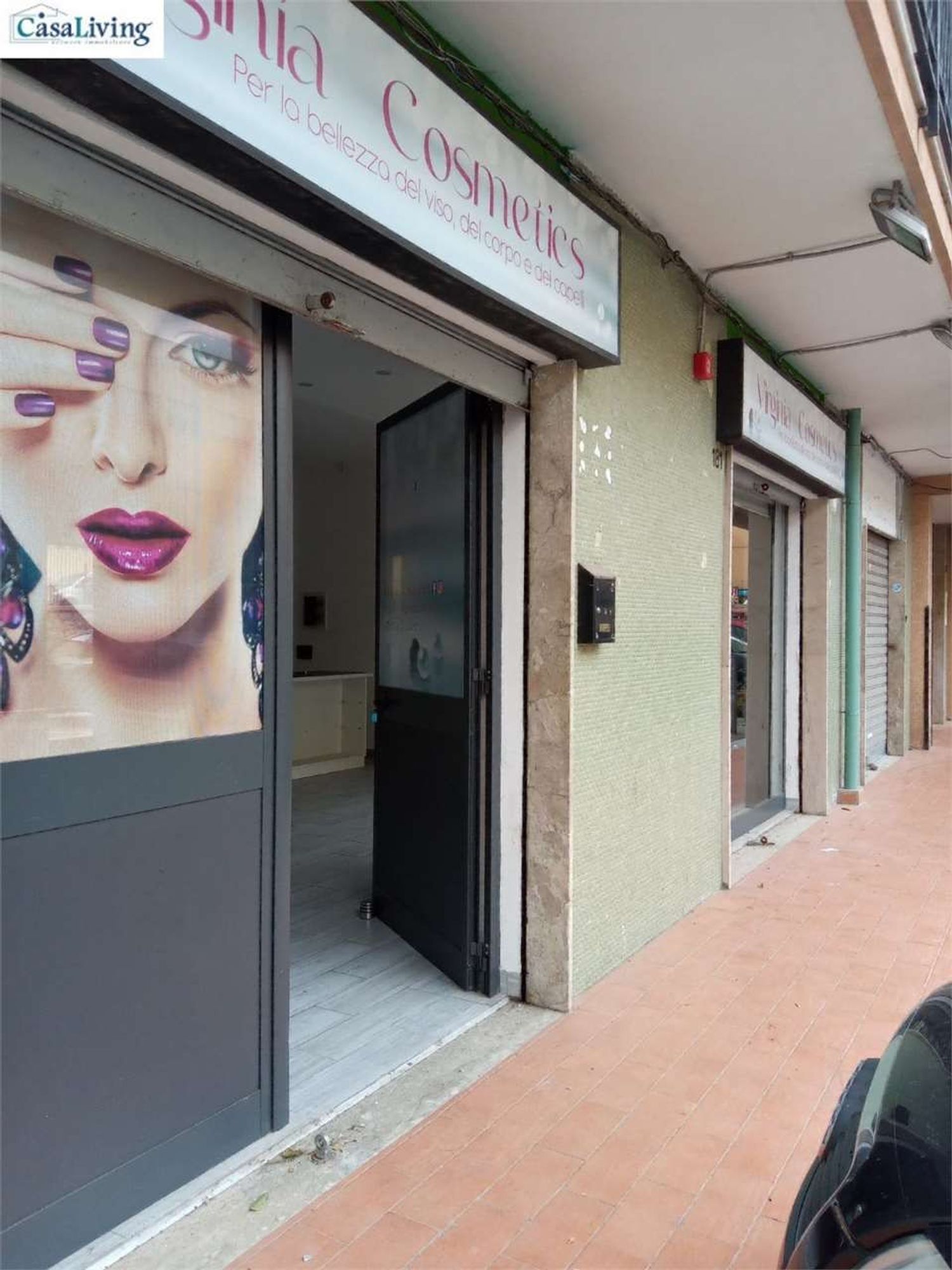 Locale commerciale in vendita in via venero 179, Monreale