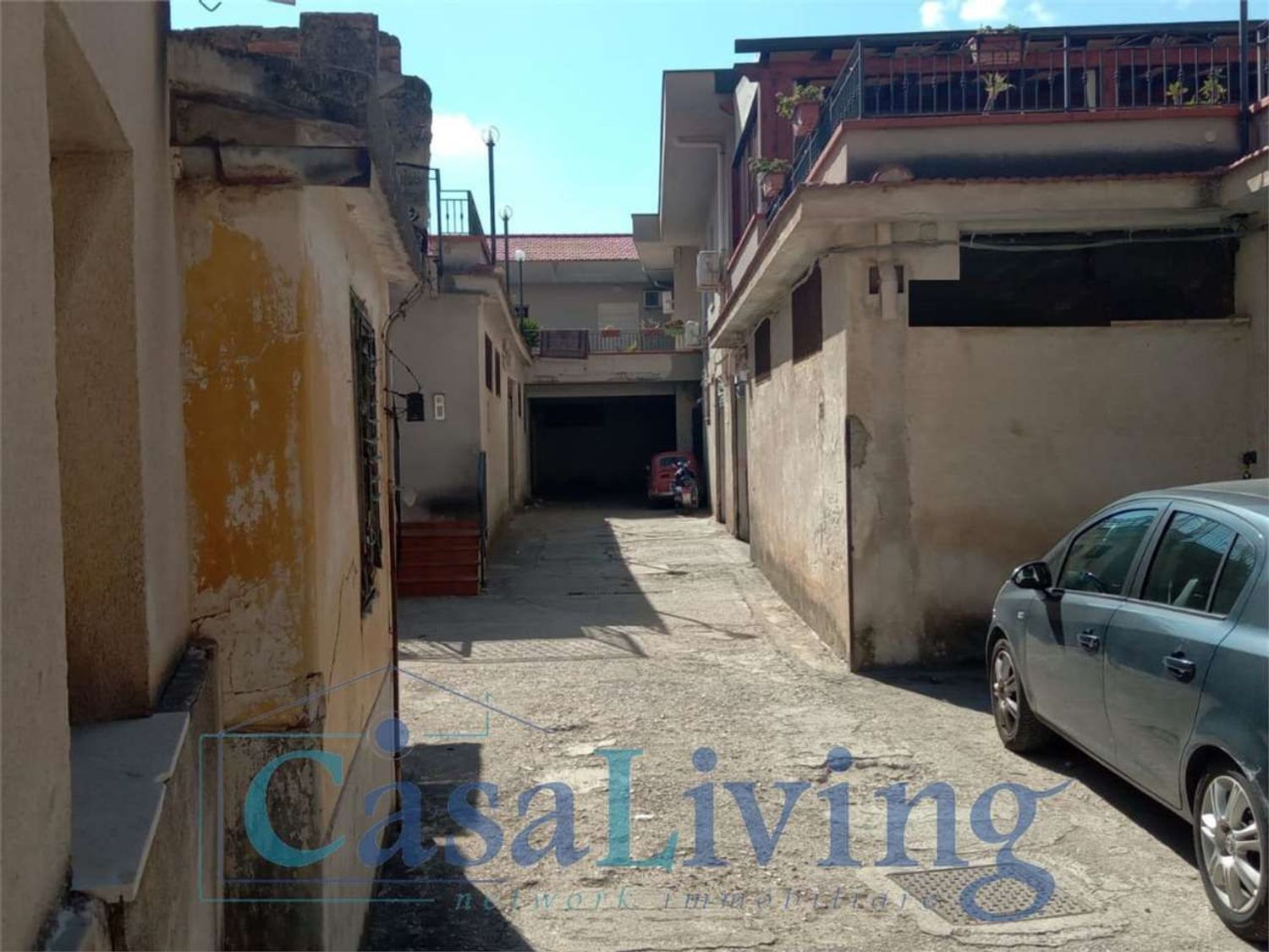 Locale commerciale in vendita in via venero 205, Monreale