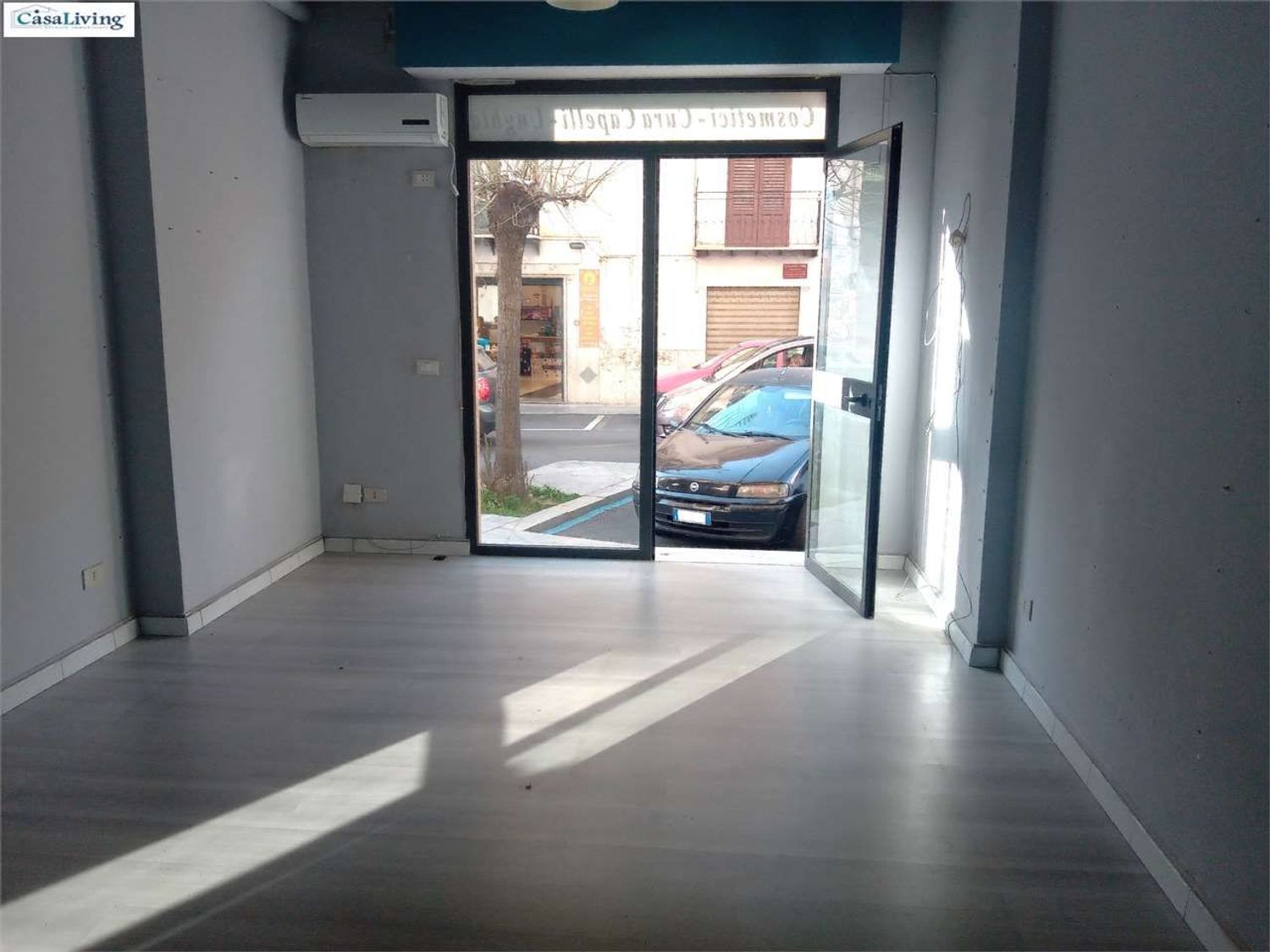 Locale commerciale in affitto in via venero 29, Monreale