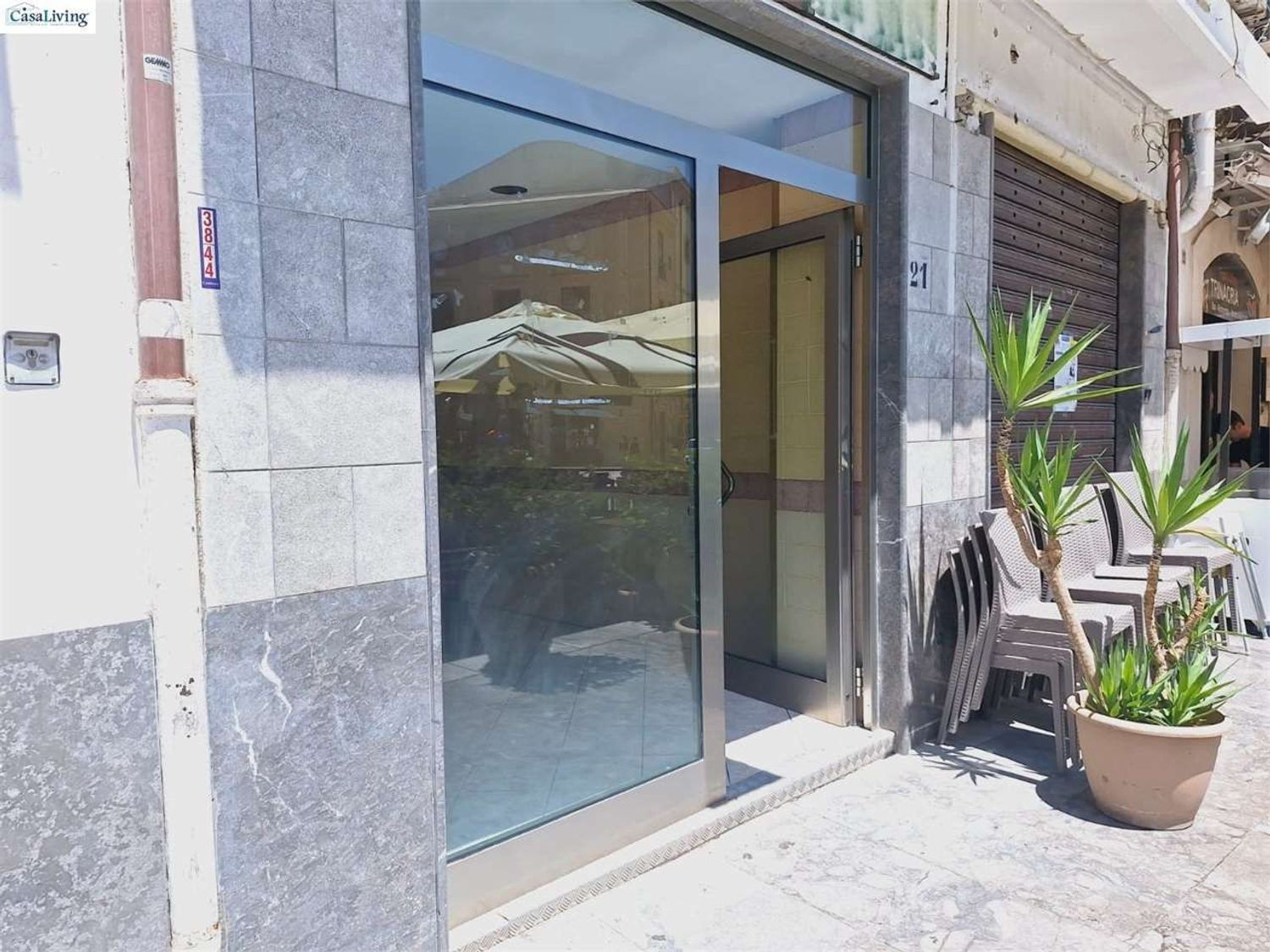 Locale commerciale in affitto in piazza vittorio emanuele 21, Monreale