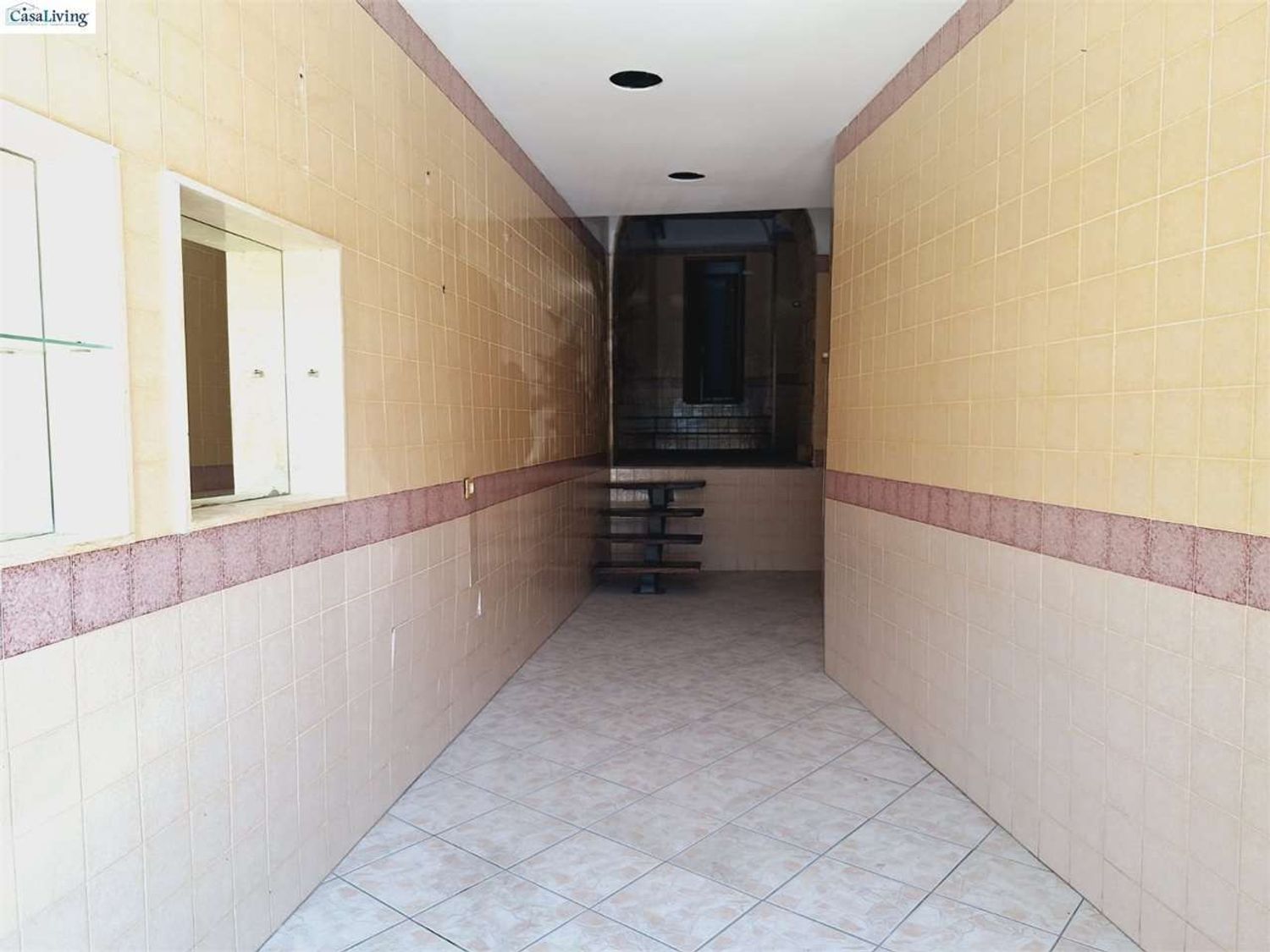 Locale commerciale in affitto in piazza vittorio emanuele 21, Monreale