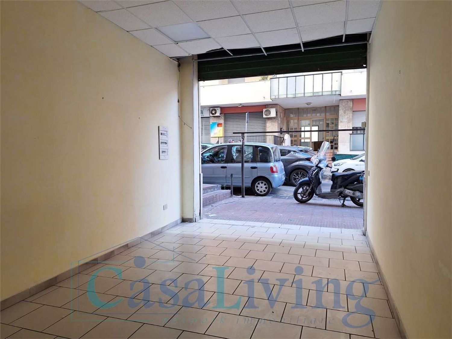 Locale commerciale in affitto in via aldo moro 42, Monreale