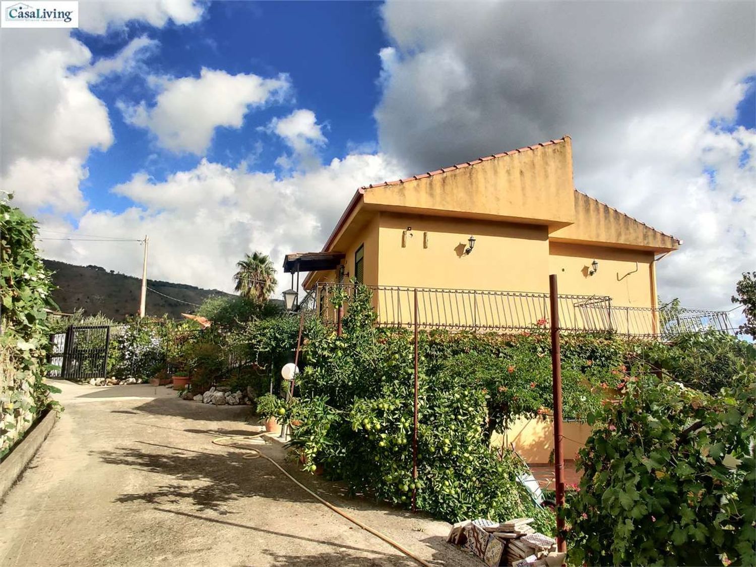 Villa in vendita in via esterna strazzasiti 34, Monreale