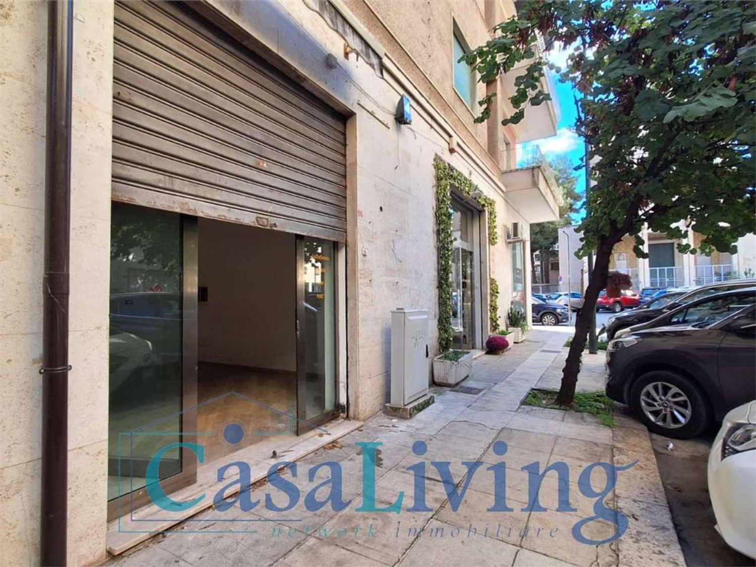 Locale commerciale in vendita in via giuseppe pipitone federico 96, Palermo