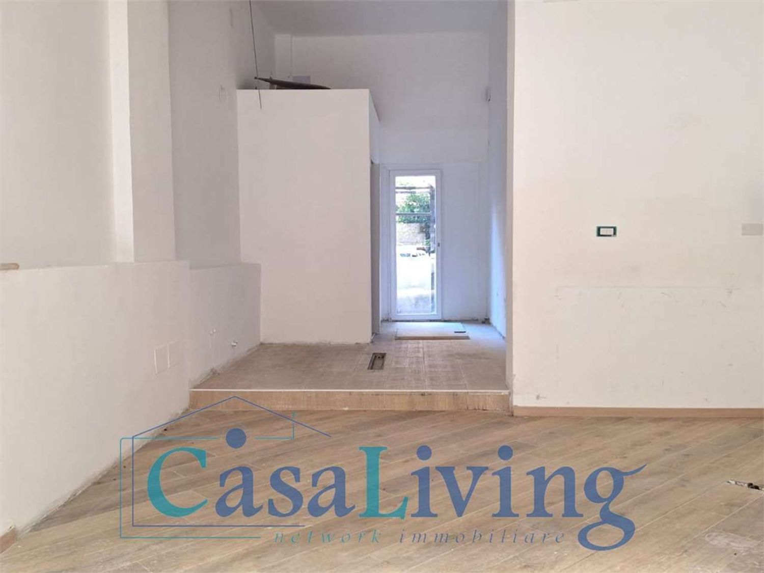 Locale commerciale in vendita in via giuseppe pipitone federico 96, Palermo