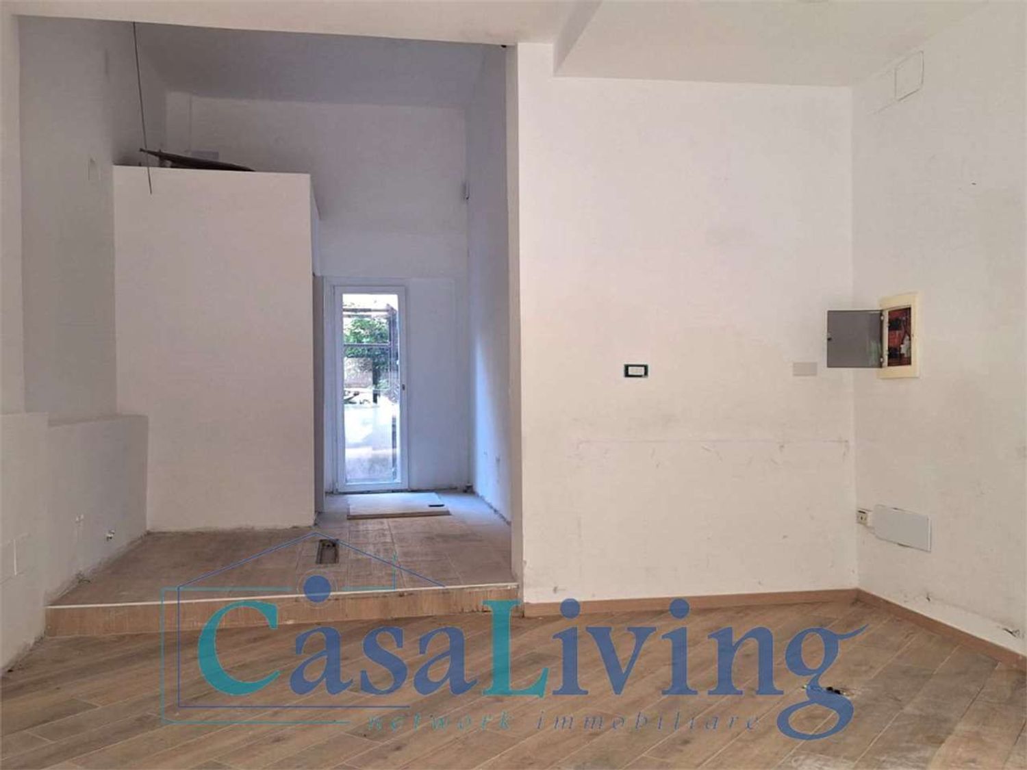 Locale commerciale in vendita in via giuseppe pipitone federico 96, Palermo