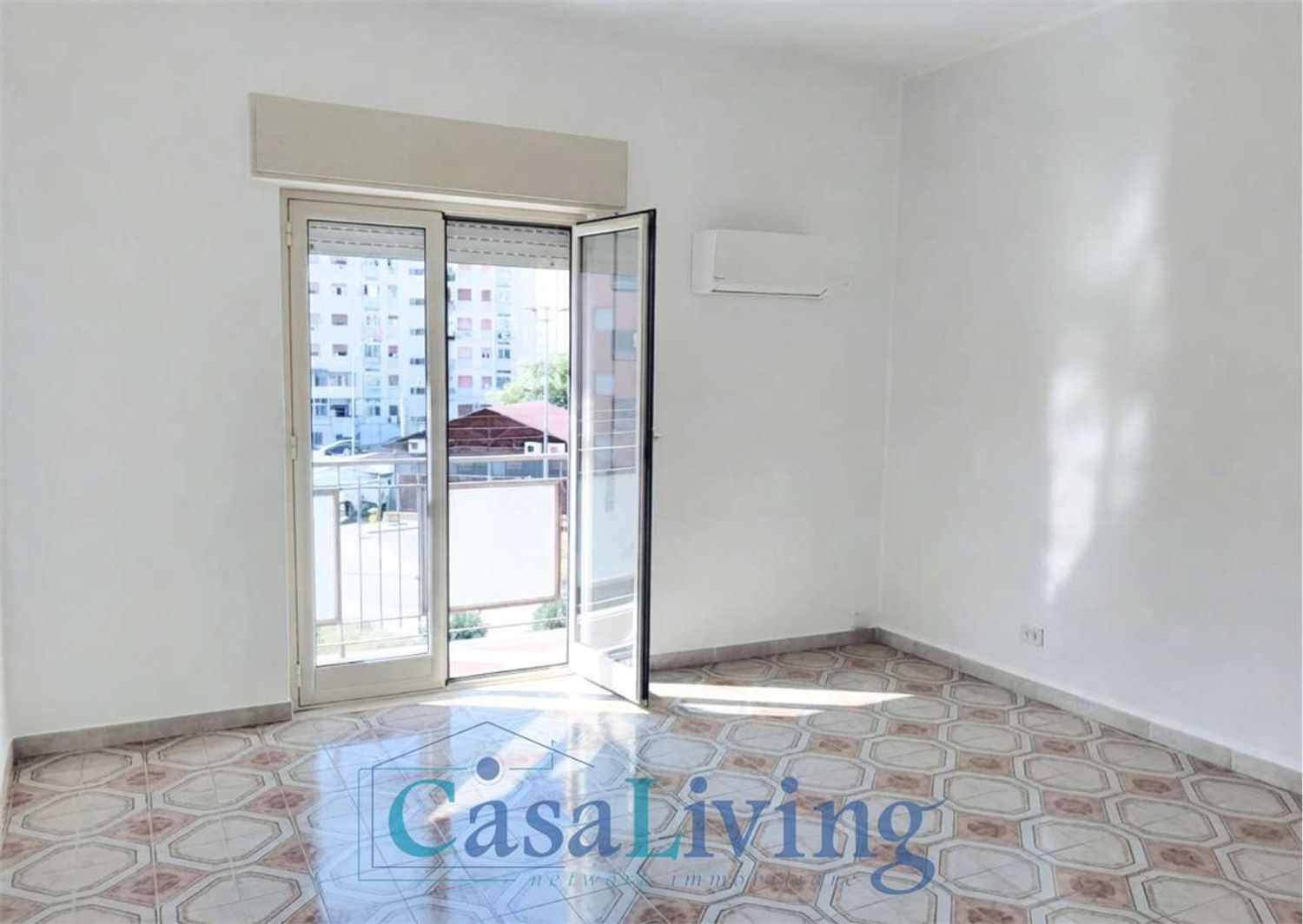 Trilocale in affitto in via via siccheria quattro camere 7, Palermo