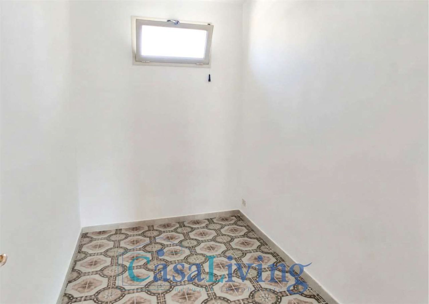 Trilocale in affitto in via via siccheria quattro camere 7, Palermo