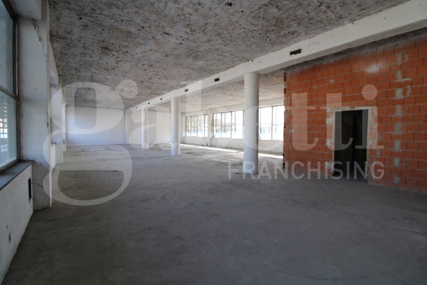 Ufficio da ristrutturare a Cinisello Balsamo