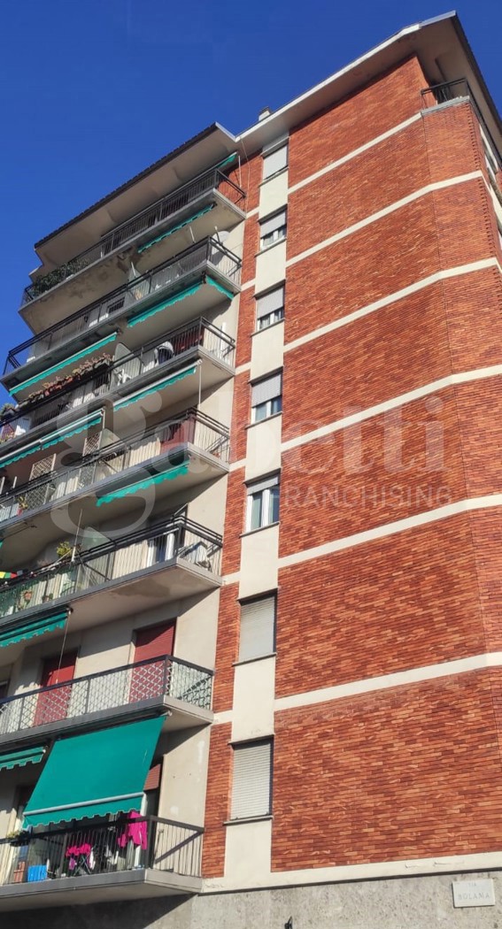 Quadrilocale arredato in affitto a Milano
