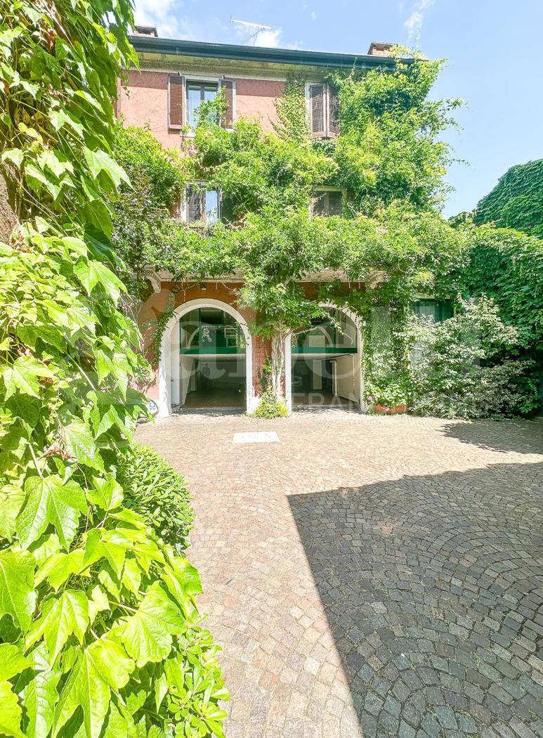 Loft arredato in affitto a Milano