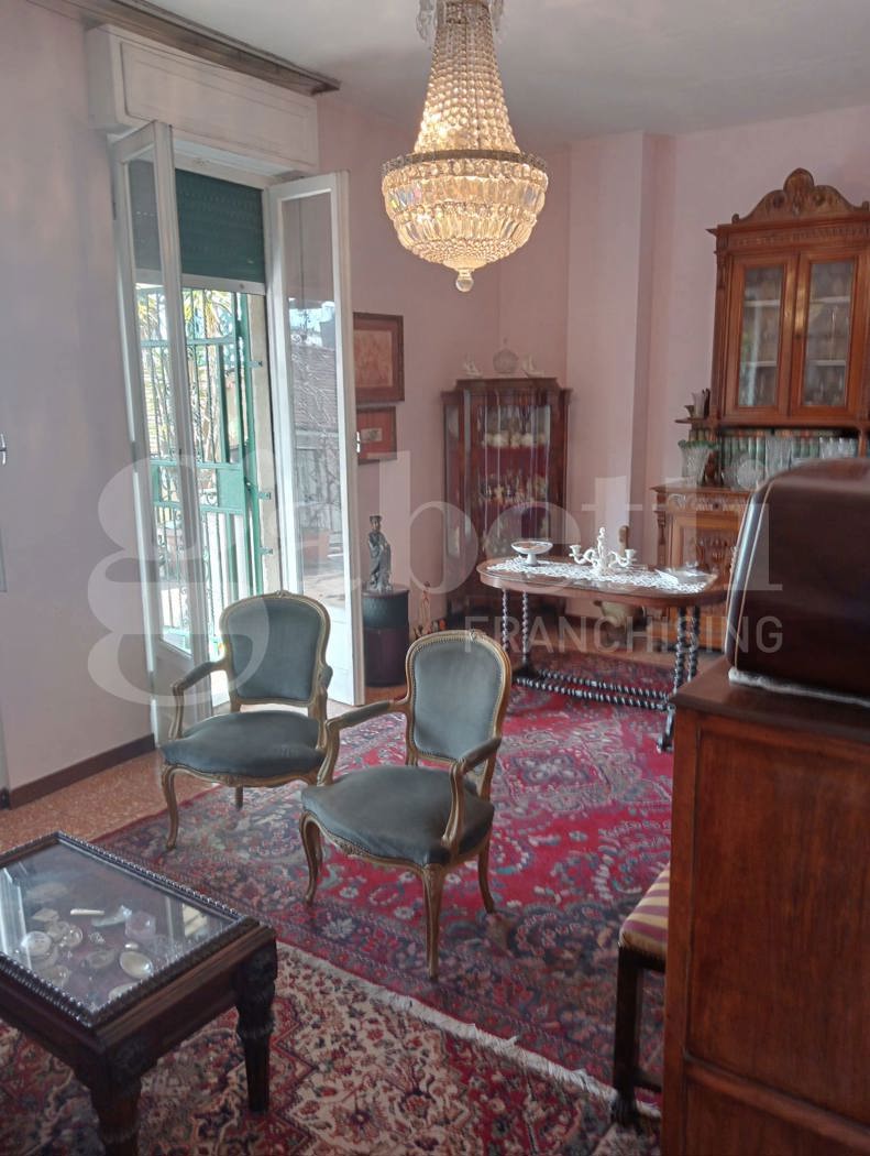 Quadrilocale da ristrutturare a Milano