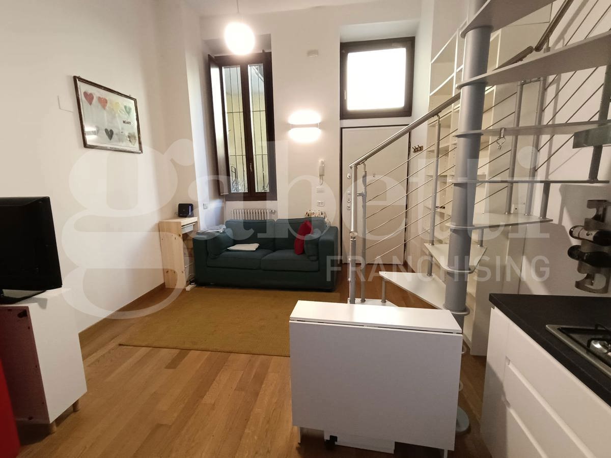 Bilocale arredato in affitto a Milano