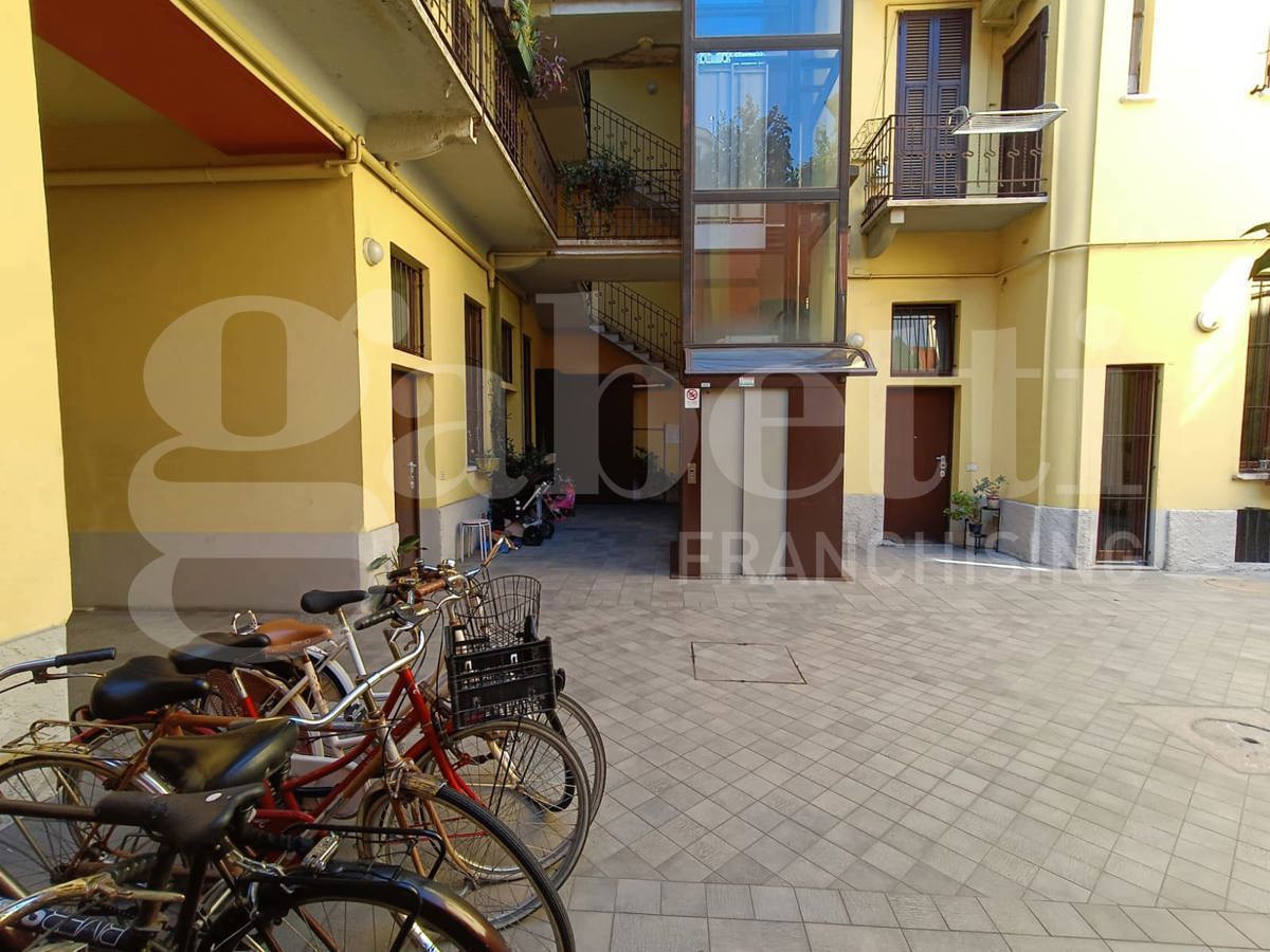 Bilocale arredato in affitto a Milano