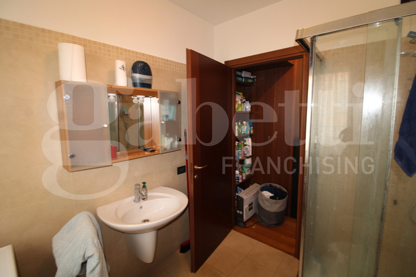 Monolocale arredato in affitto a Milano