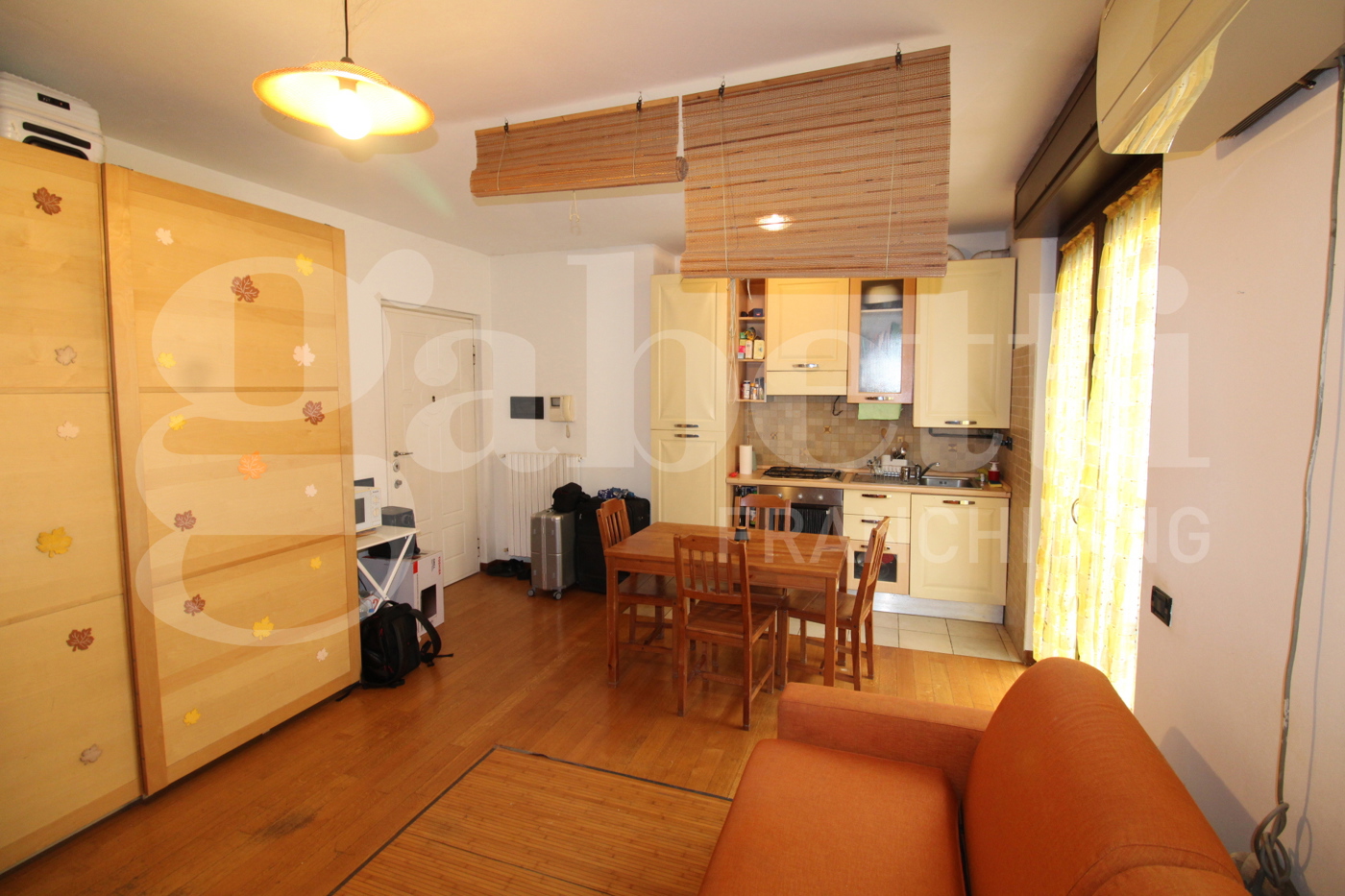 Monolocale arredato in affitto a Milano