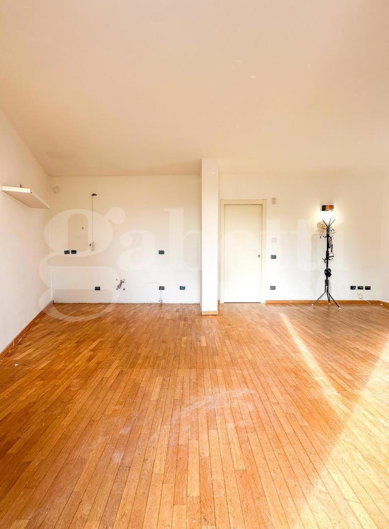 Trilocale con giardino a Cologno Monzese