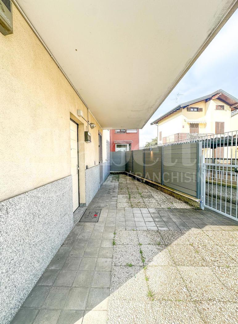 Trilocale ristrutturato a Cologno Monzese