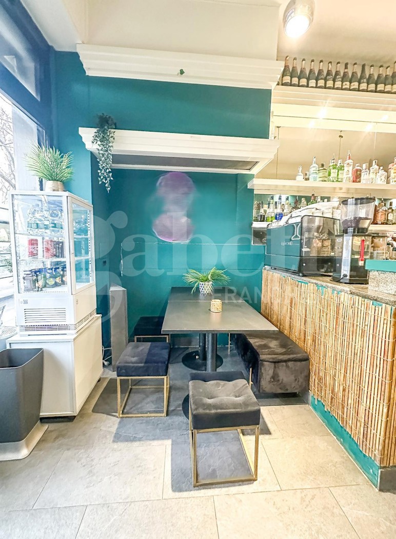 Attivit� commerciale Bar e tabacchi in vendita a Milano