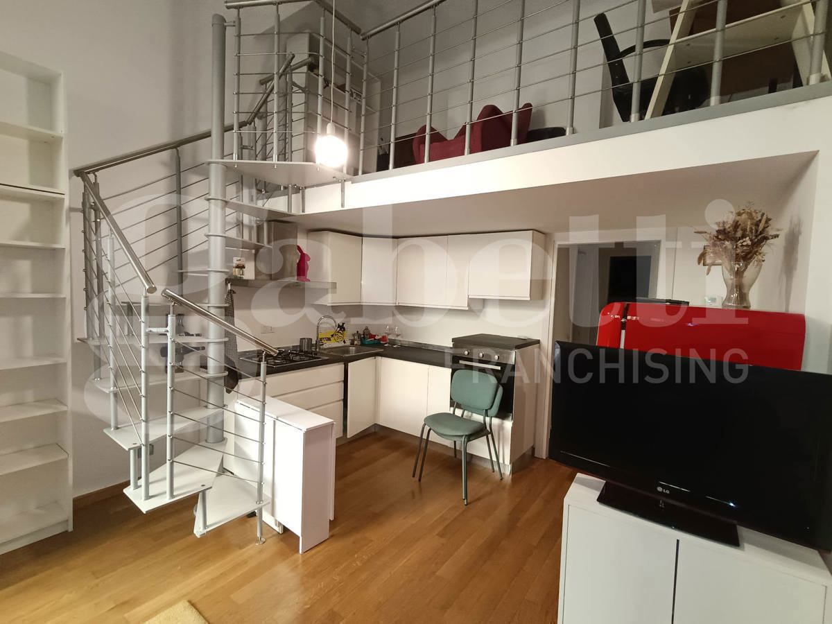 Bilocale arredato in affitto a Milano