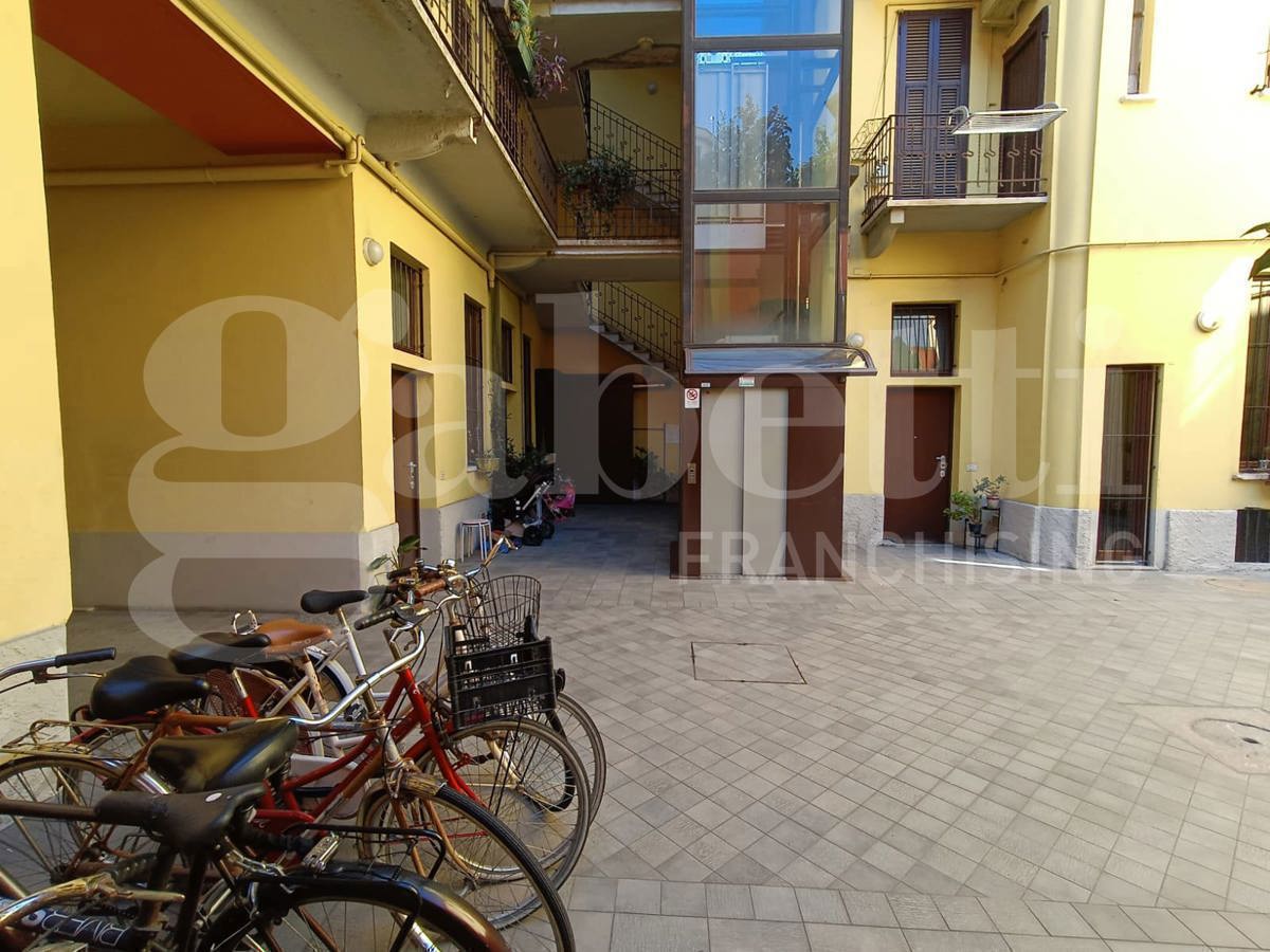 Bilocale arredato in affitto a Milano