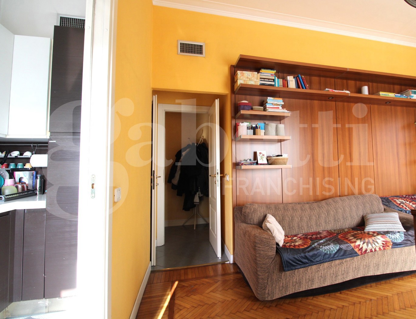 Bilocale arredato in affitto a Milano