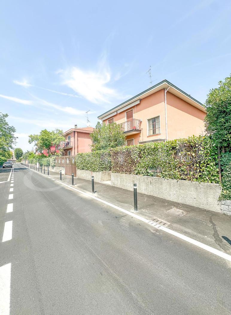 Villa in vendita a Cologno Monzese