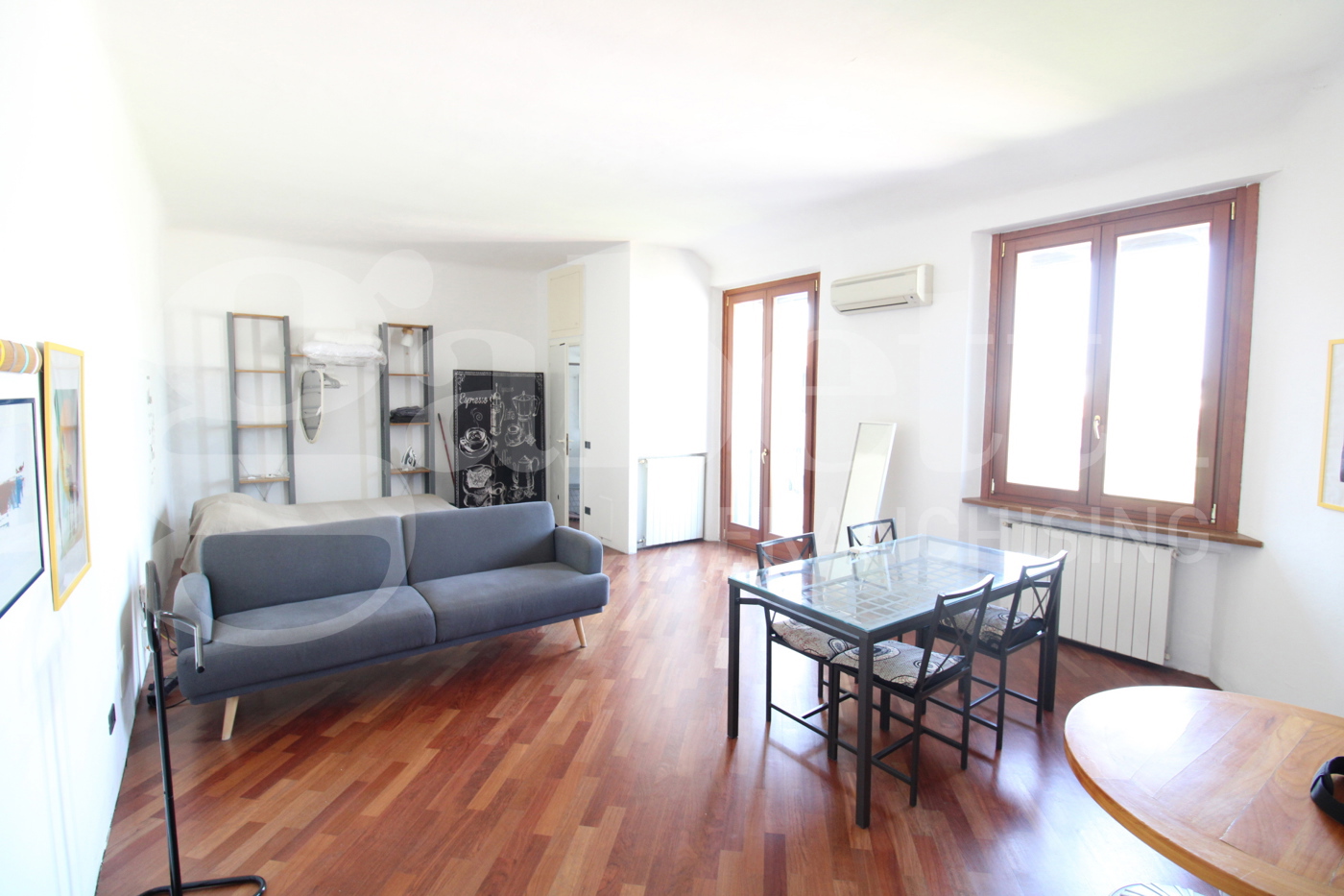 Loft arredato in affitto a Milano
