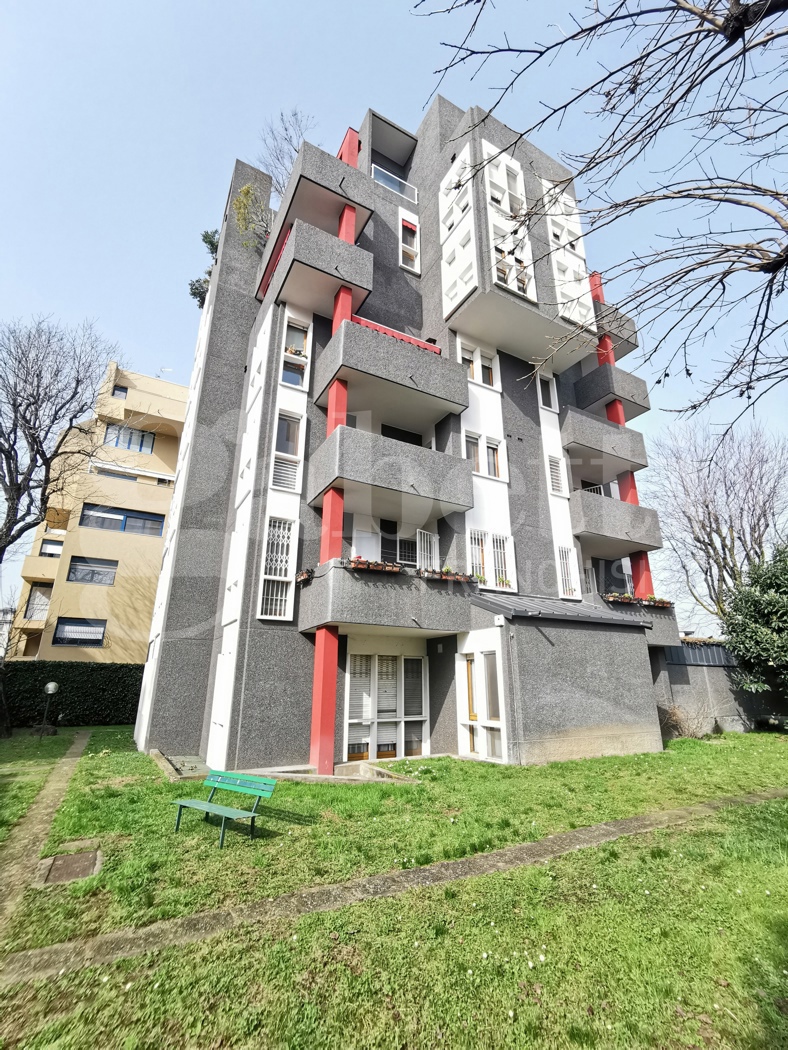 Box/Garage 15mq in affitto a Milano