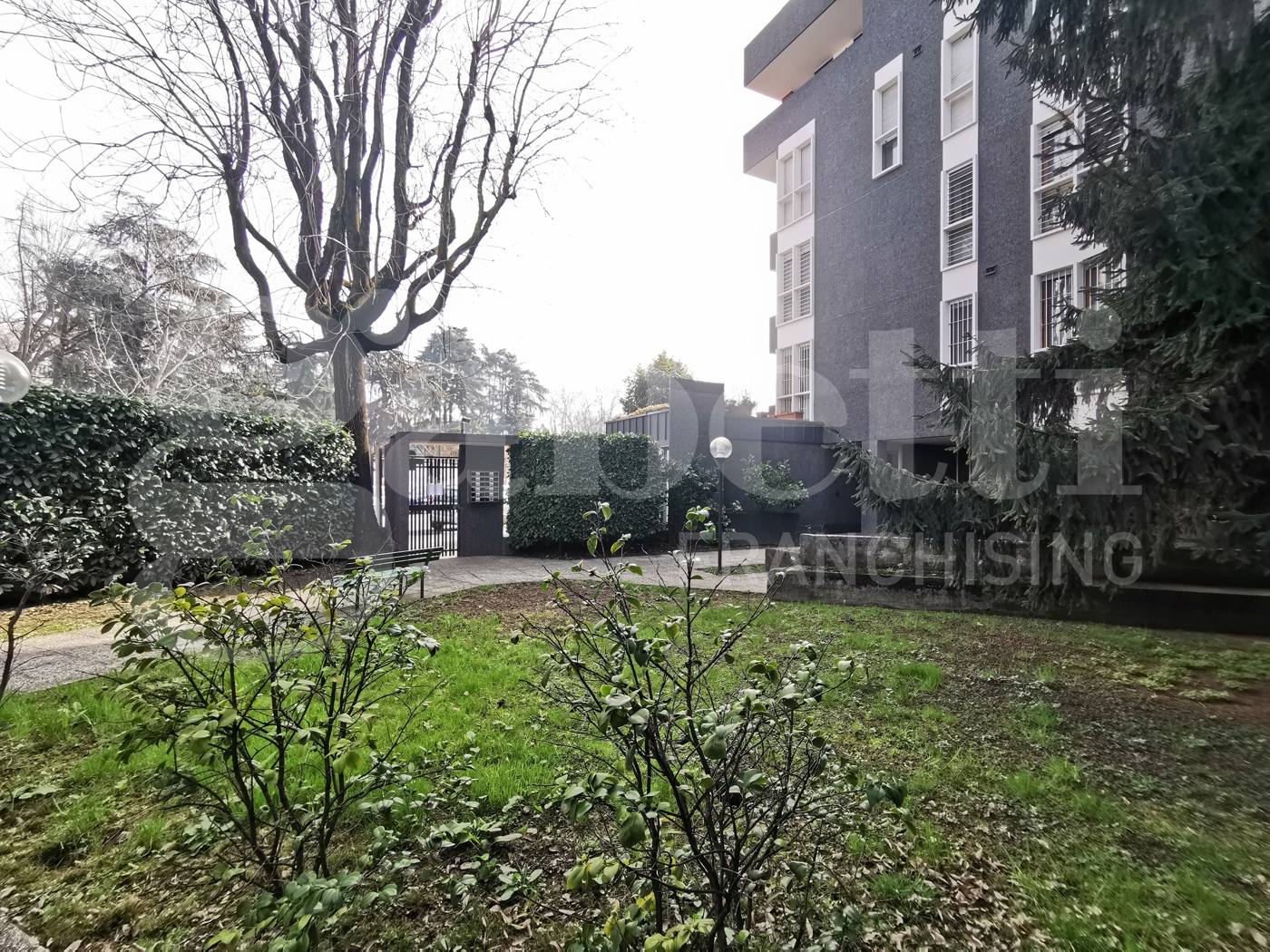 Box/Garage 15mq in affitto a Milano