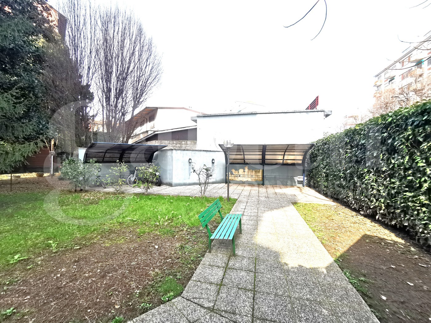 Box/Garage 15mq in affitto a Milano