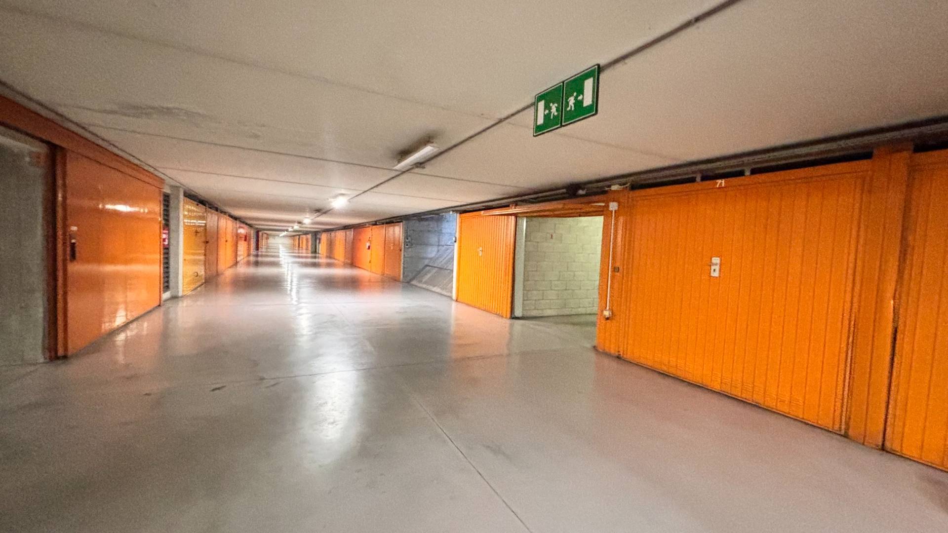 Box o garage in affitto a Milano, Vercelli