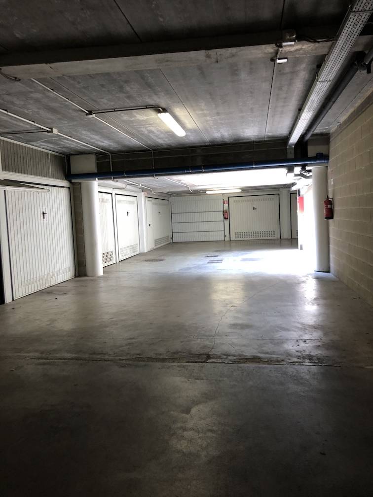 Box o garage in affitto a Milano, Stazione Centrale