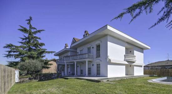 Villa in vendita a Lainate