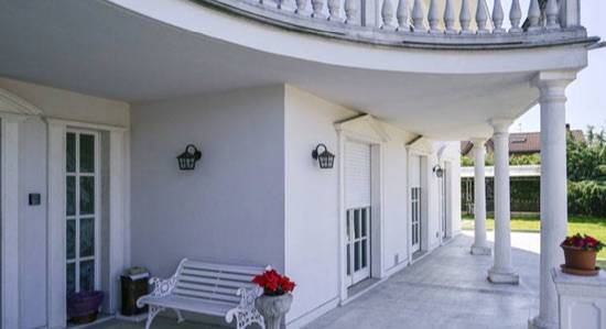 Villa in vendita a Lainate