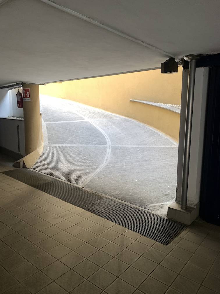 Box o garage in affitto a Milano, Sempione