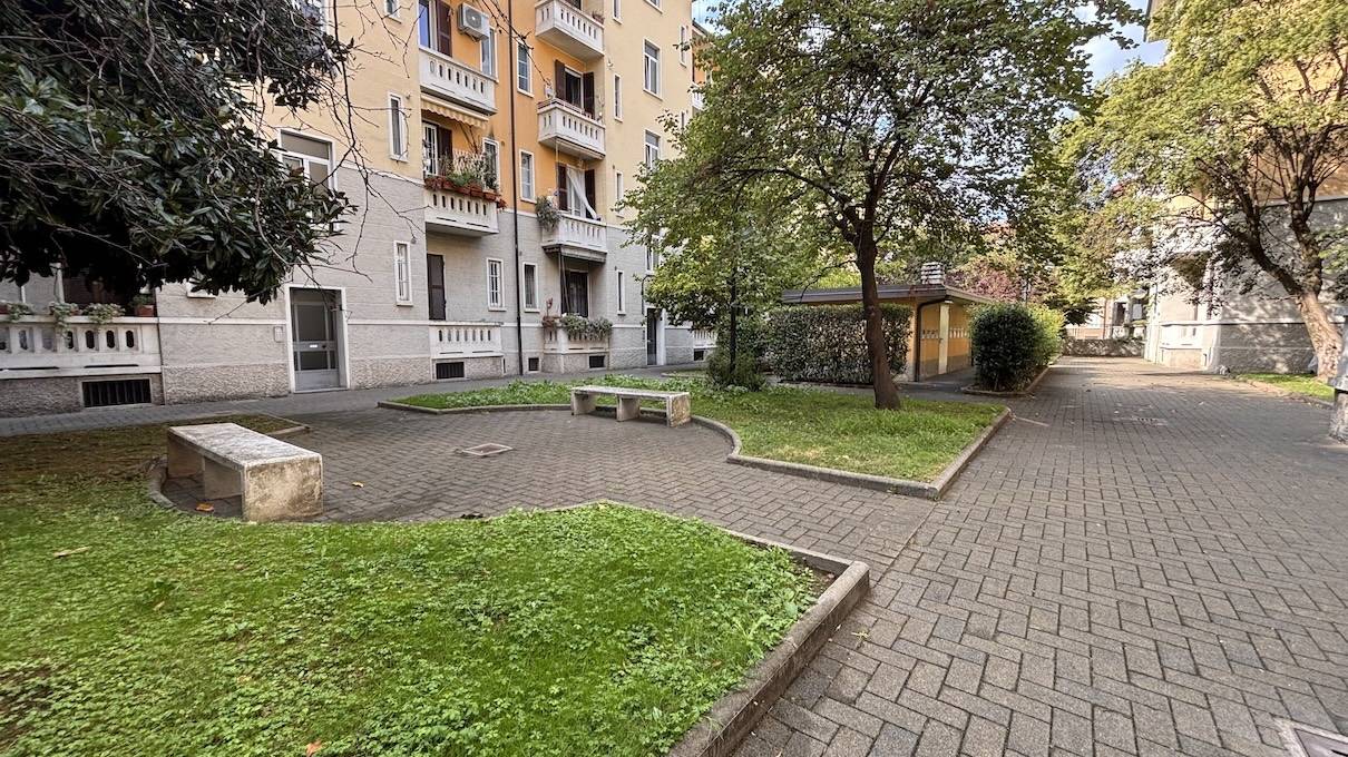 Appartamento in affitto a Milano, P.ta Genova