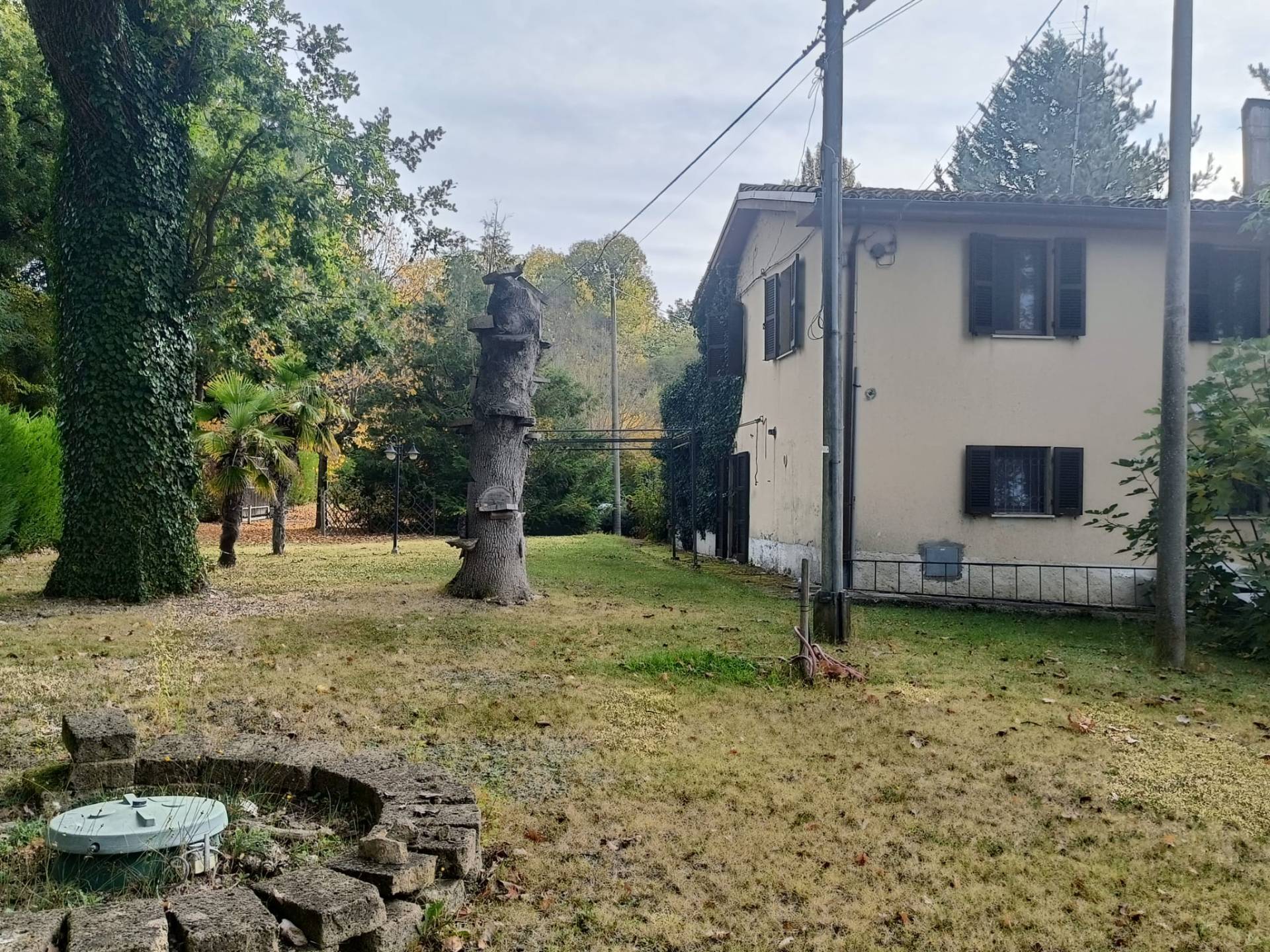 casa indipendente in vendita a Matelica