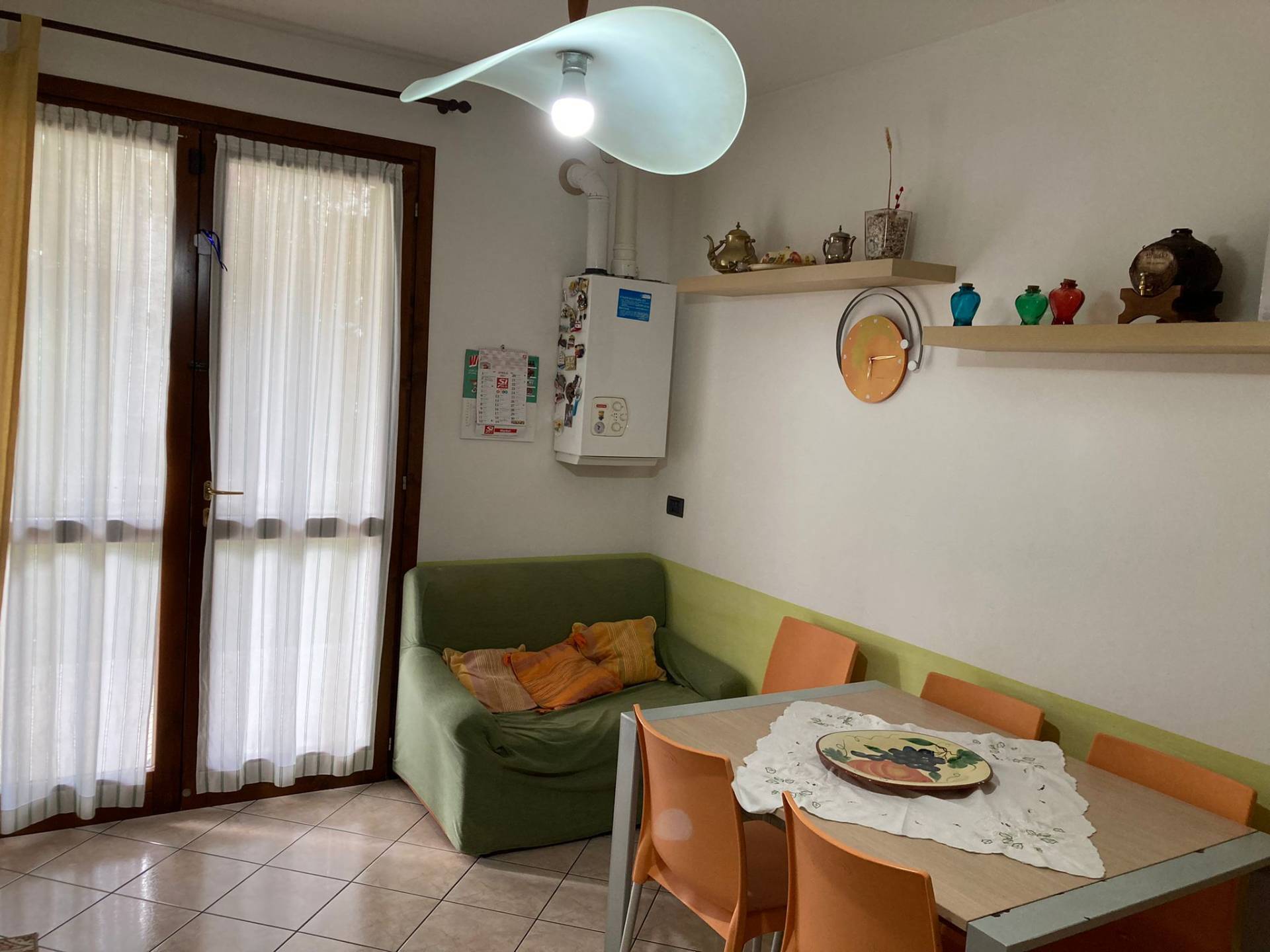 appartamento con ingresso indipendente in vendita a Cerreto d'Esi