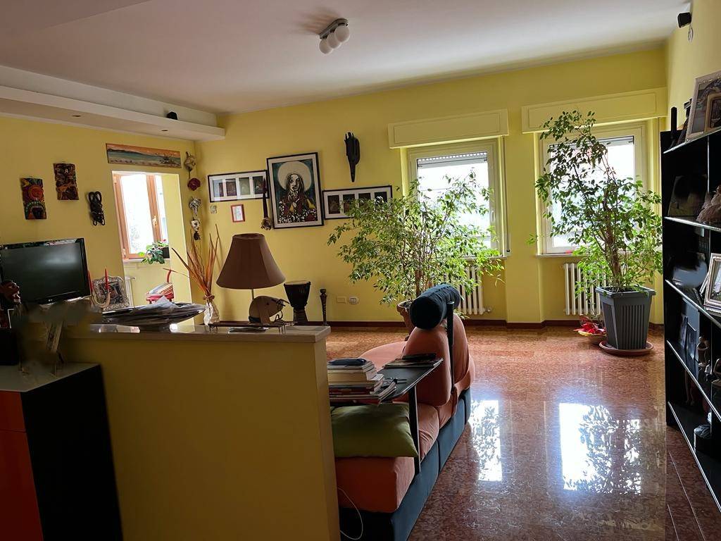 Appartamento in vendita a Fabriano, PIANO