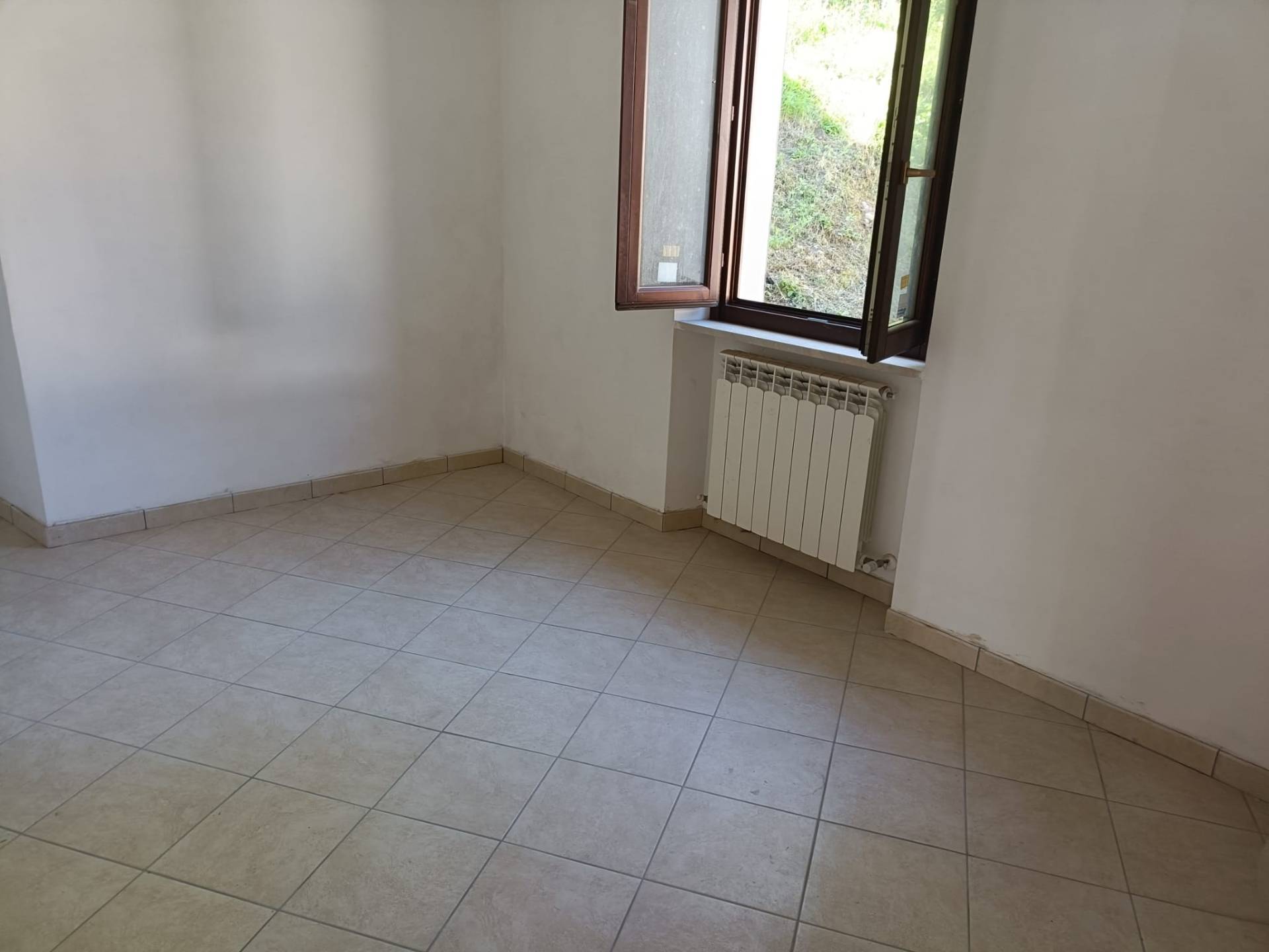 Appartamento in vendita a Fabriano, COLLINE FABRIANESI